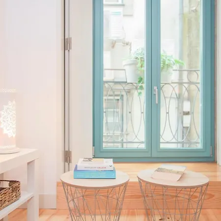 Liiiving In - Boho Blue Apartment Porto