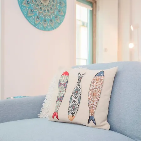 Liiiving In - Boho Blue Apartment *